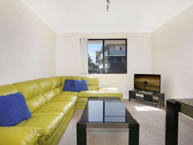 9/60 Campbell Street, Wollongong NSW 2500