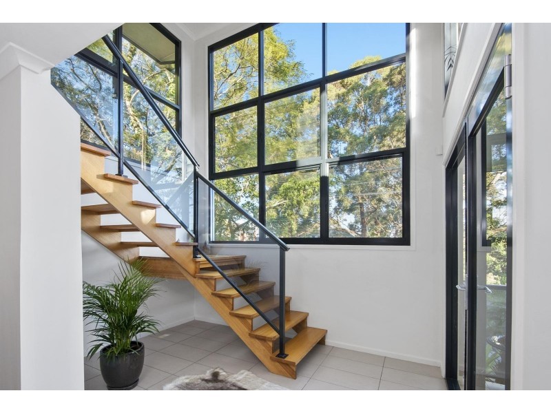 2 Medway Drive, Mount Keira NSW 2500