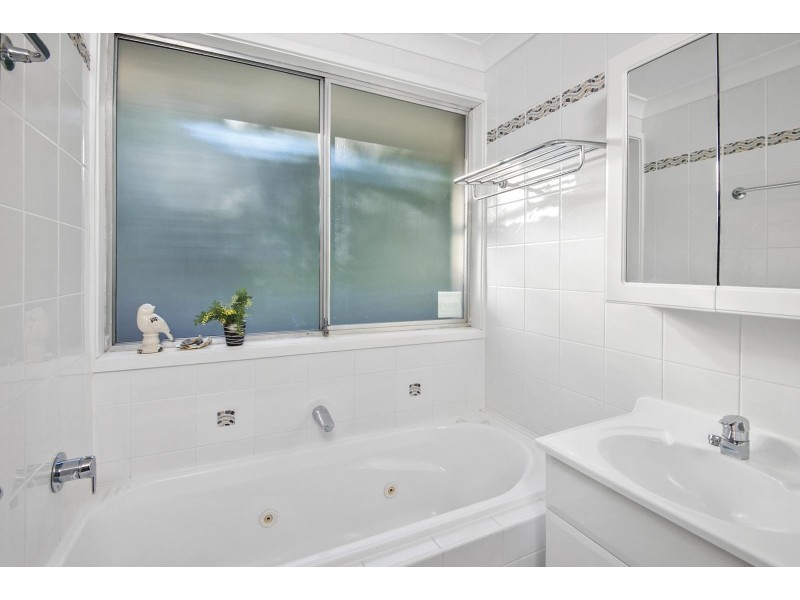 2 Medway Drive, Mount Keira NSW 2500