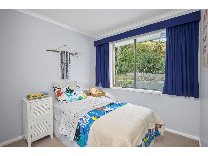 2 Medway Drive, Mount Keira NSW 2500