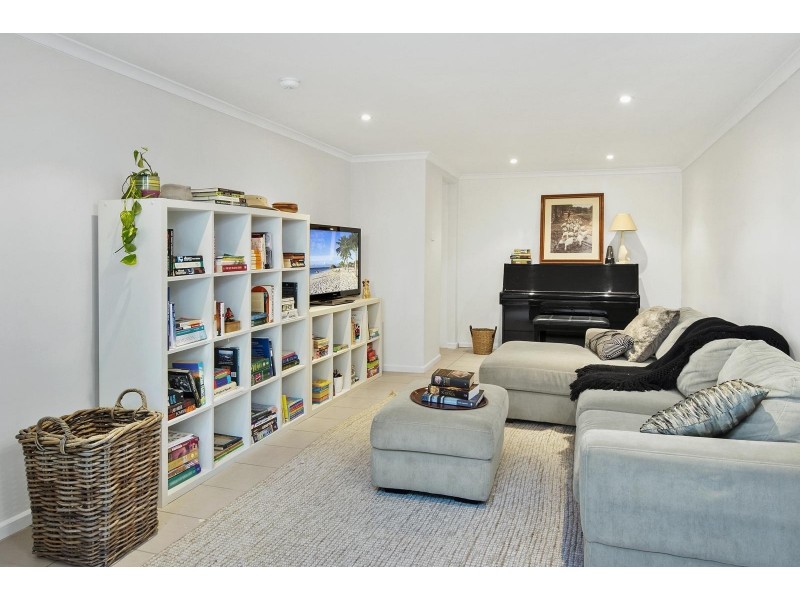 2 Medway Drive, Mount Keira NSW 2500