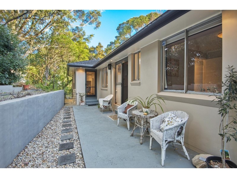 2 Medway Drive, Mount Keira NSW 2500