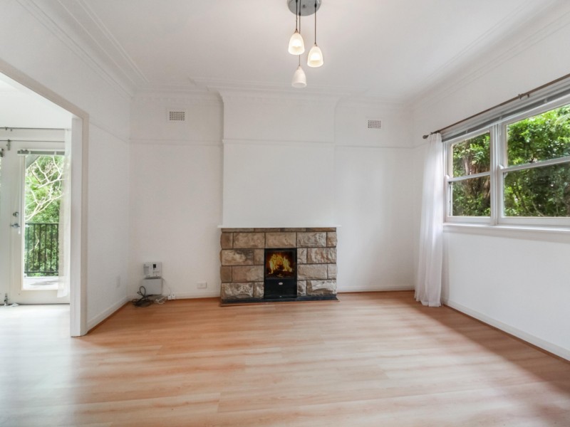 11 Lyndon Street, Corrimal NSW 2518