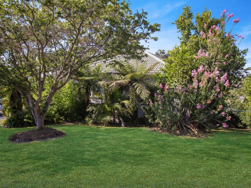 11 Lyndon Street, Corrimal NSW 2518