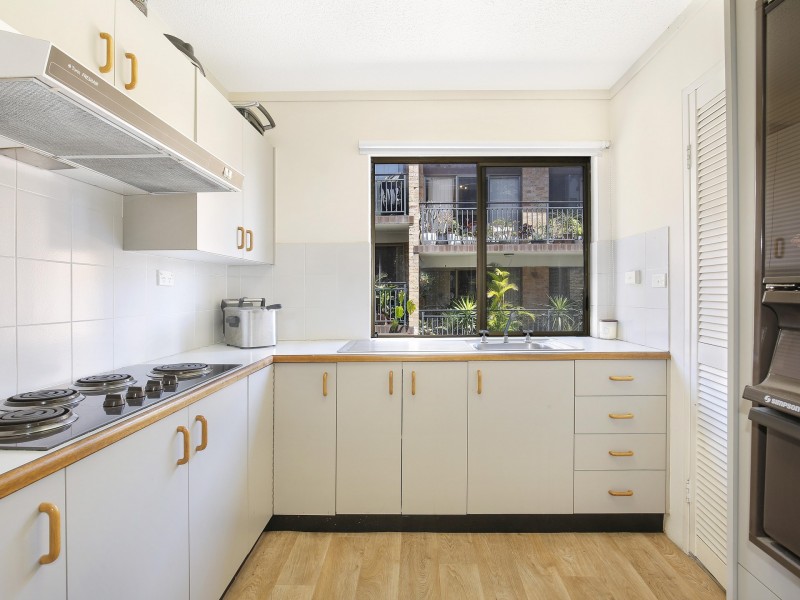 2/13 Bode Avenue, North Wollongong NSW 2500