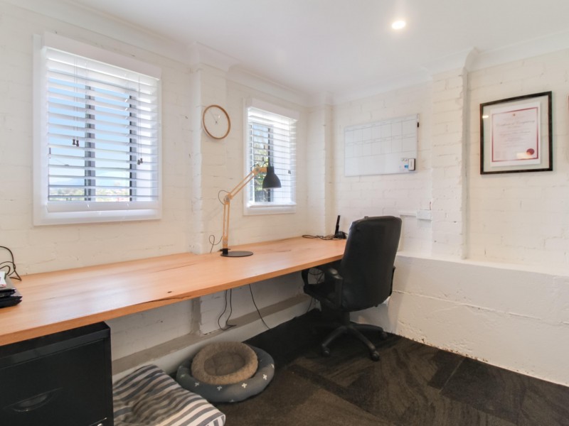 54 Yellagong Street, West Wollongong NSW 2500