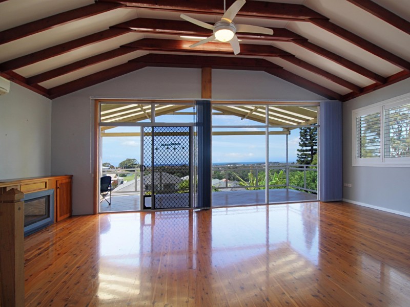 263 Flagstaff Road, Lake Heights NSW 2502