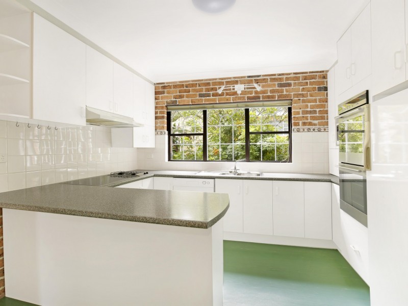 40 Hilltop Avenue, Wollongong NSW 2500