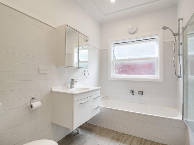 82 Duncan Street, Balgownie NSW 2519