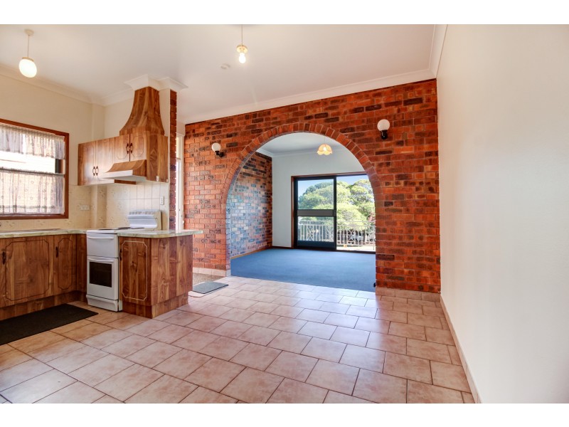 2/9 Illowra Crescent, Primbee NSW 2502