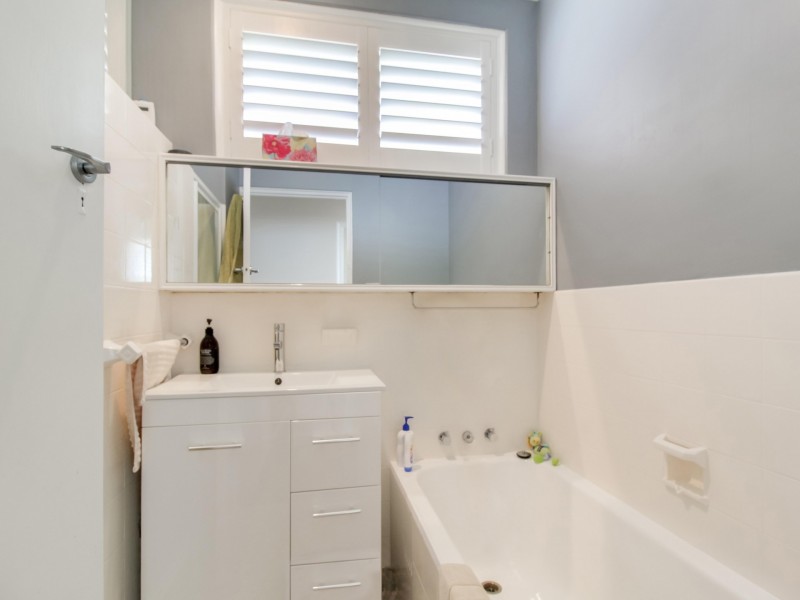 54 Yellagong Street, West Wollongong NSW 2500