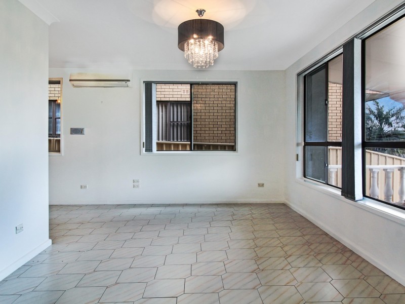 18 Grose Avenue, Barrack Heights NSW 2528