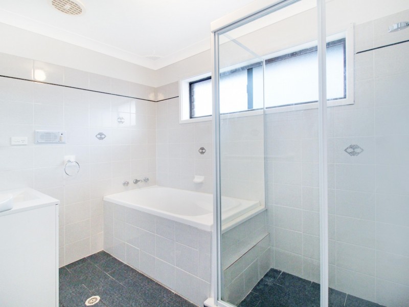 18 Grose Avenue, Barrack Heights NSW 2528