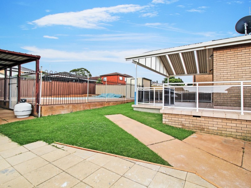 18 Grose Avenue, Barrack Heights NSW 2528