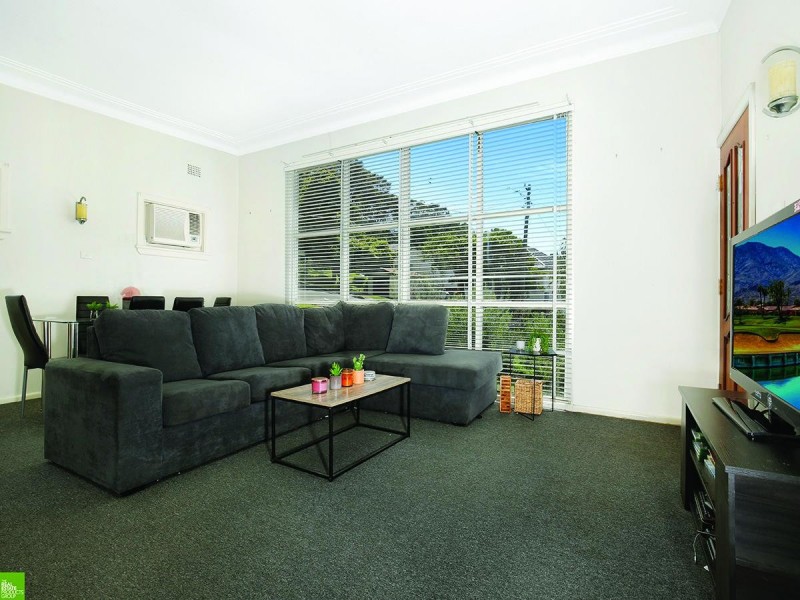 6 Grasmere  Street, Mount Saint Thomas NSW 2500