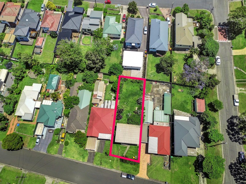 6 Grasmere  Street, Mount Saint Thomas NSW 2500