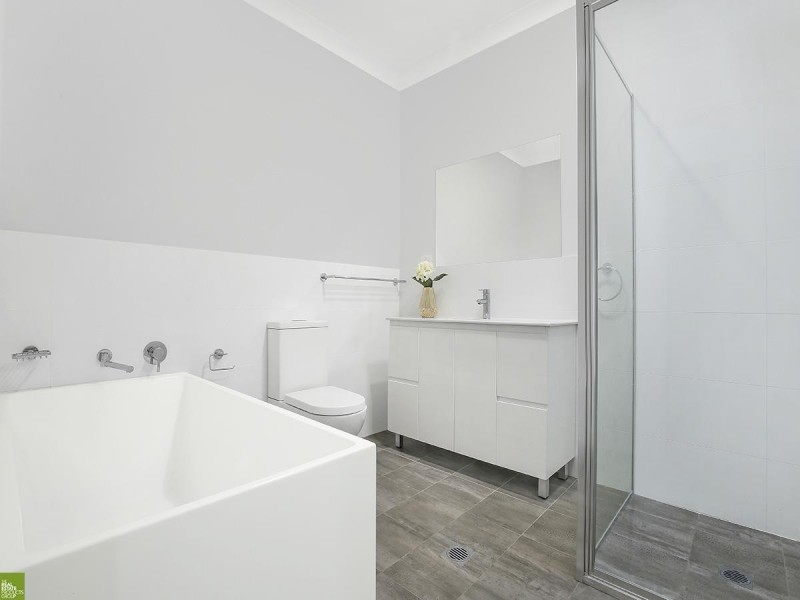 2/28 Breynia Street, Figtree NSW 2525