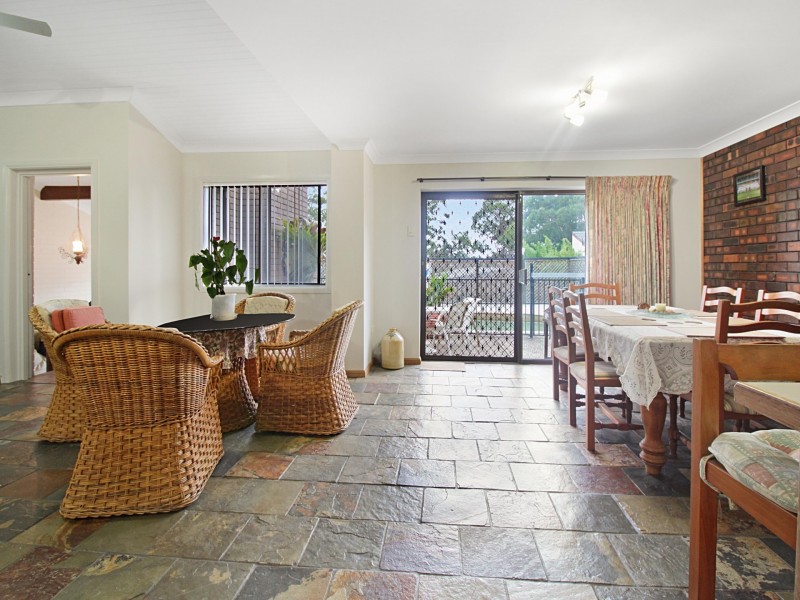 133 Jacaranda Avenue, Figtree NSW 2525