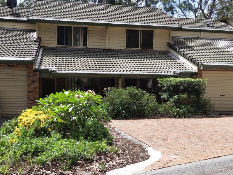 15/41-43 Robertson Street, Coniston NSW 2500