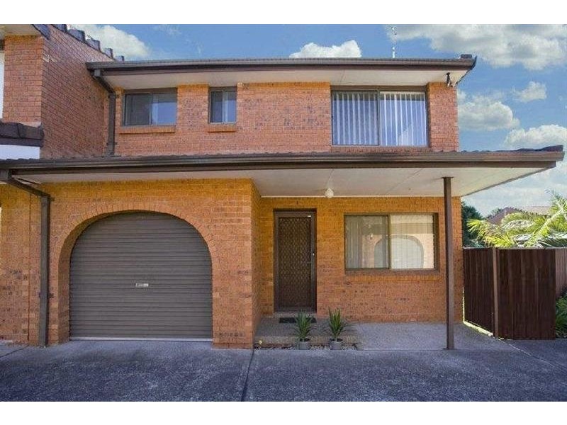 6/96 Central Road, Unanderra NSW 2526