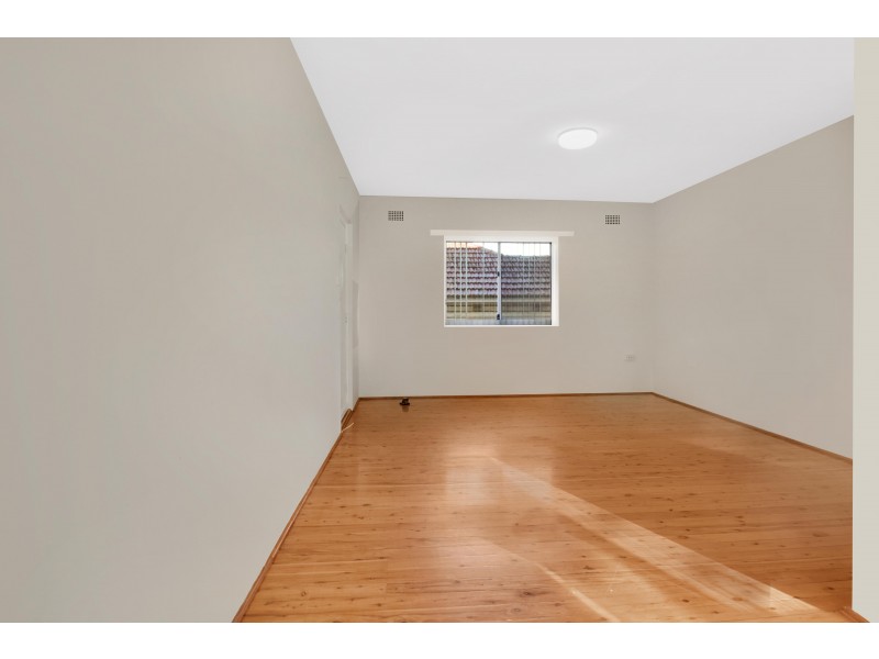 4/30 Rowland Avenue, Wollongong NSW 2500