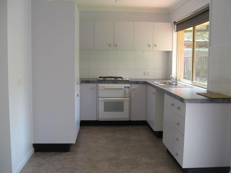 3 Paltarra Place, Cordeaux Heights NSW 2526