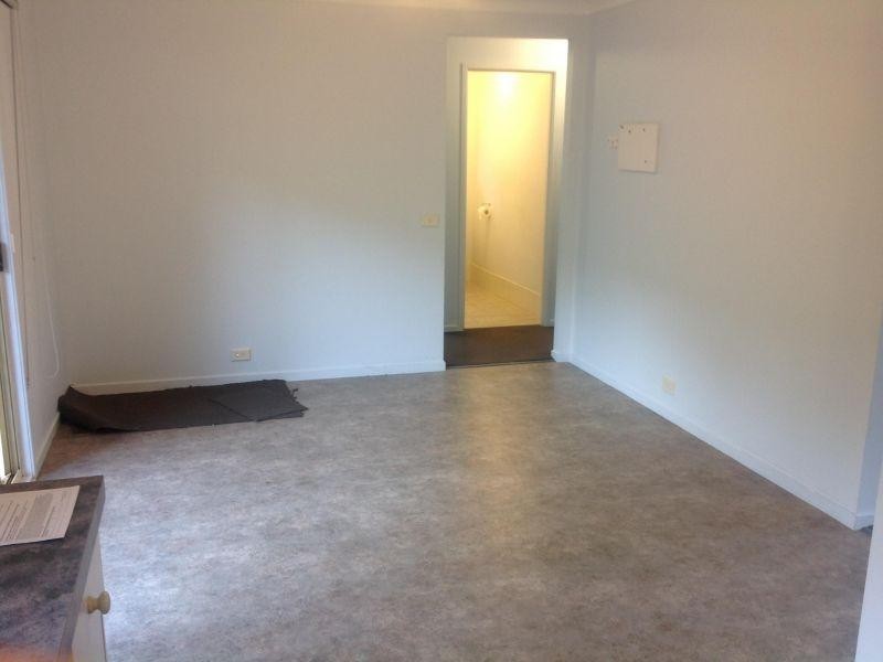 3 Paltarra Place, Cordeaux Heights NSW 2526