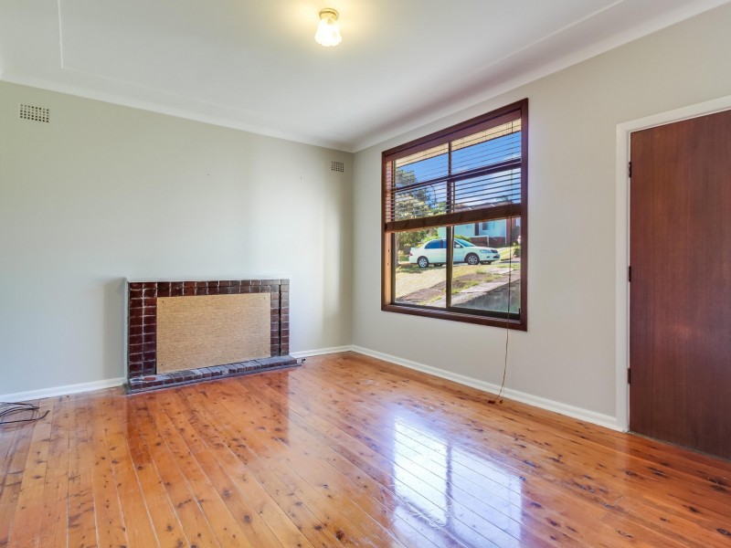 31 Rose Parade, Unanderra NSW 2526