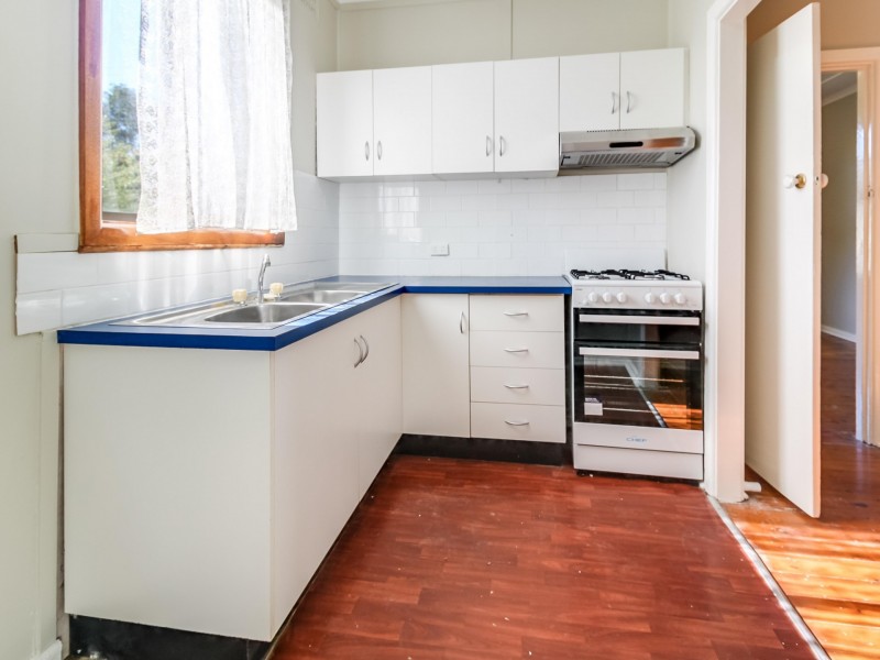 31 Rose Parade, Unanderra NSW 2526