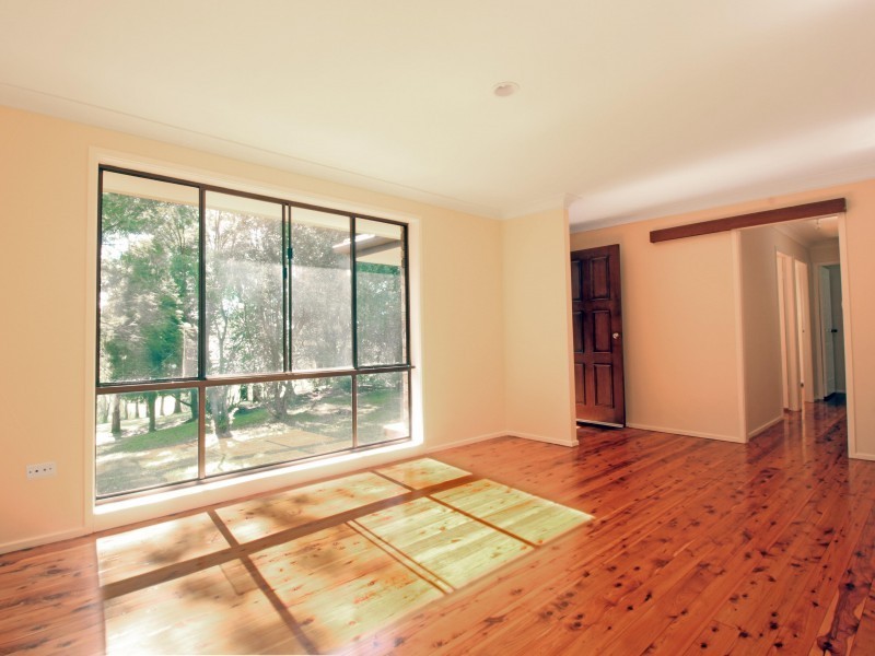 15 Heeterra Place, Cordeaux Heights NSW 2526