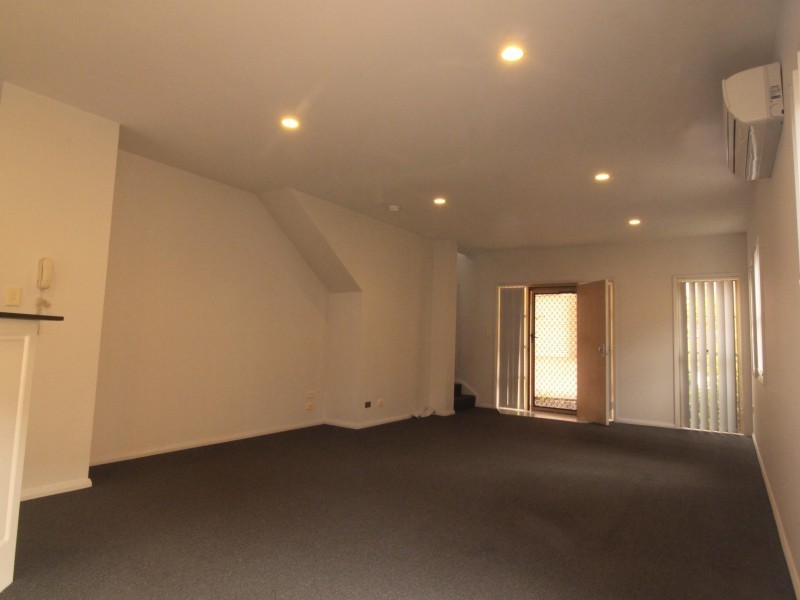 10/6 Kembla Street, Balgownie NSW 2519