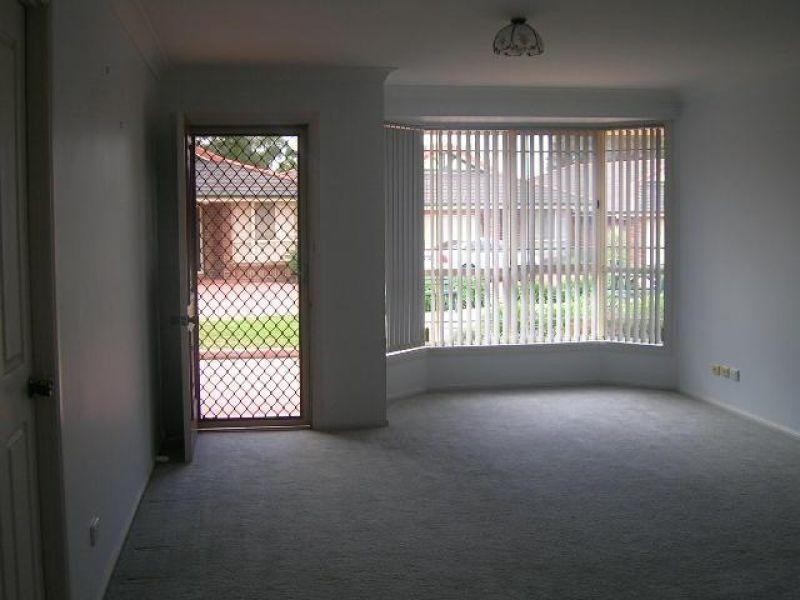 13/2a Jobson Avenue, Mount Ousley NSW 2519