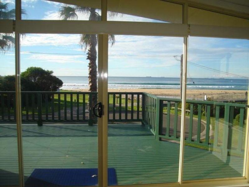 4/4 Hamilton Road, Thirroul NSW 2515