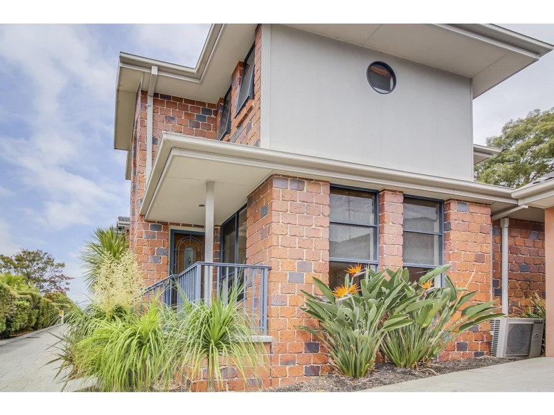 3/17-19 Robertson Street, Coniston NSW 2500