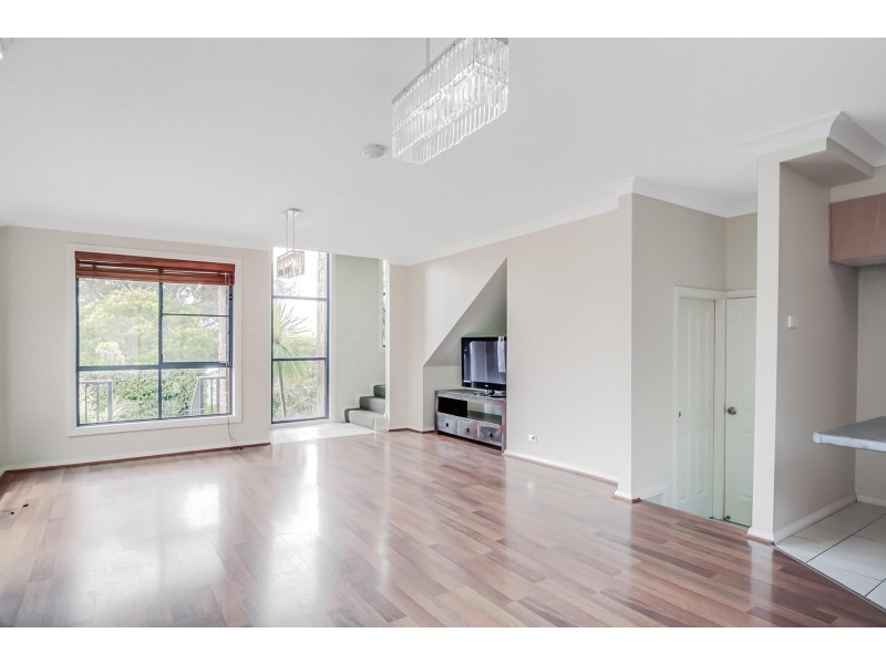 3/17-19 Robertson Street, Coniston NSW 2500