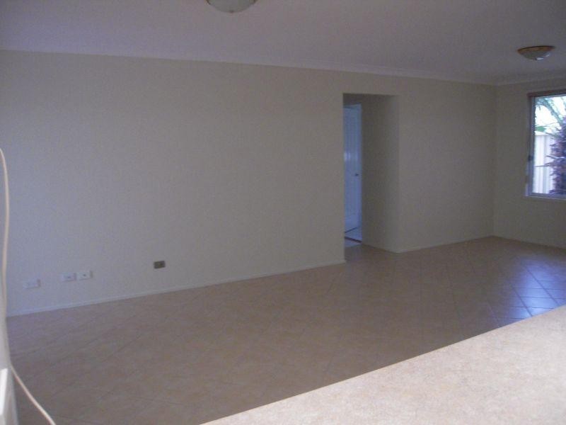 69 Darragh Drive, Figtree NSW 2525