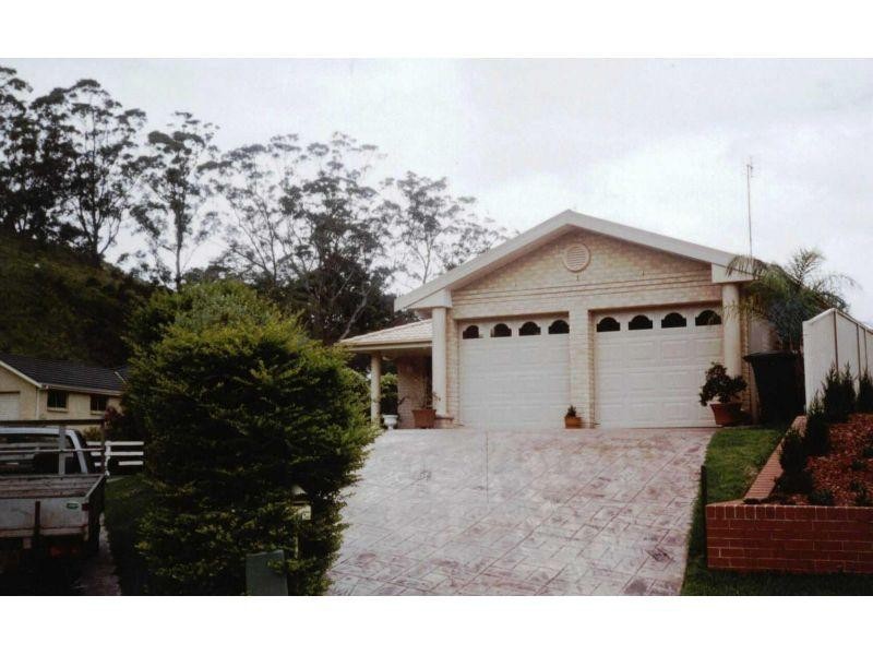 69 Darragh Drive, Figtree NSW 2525