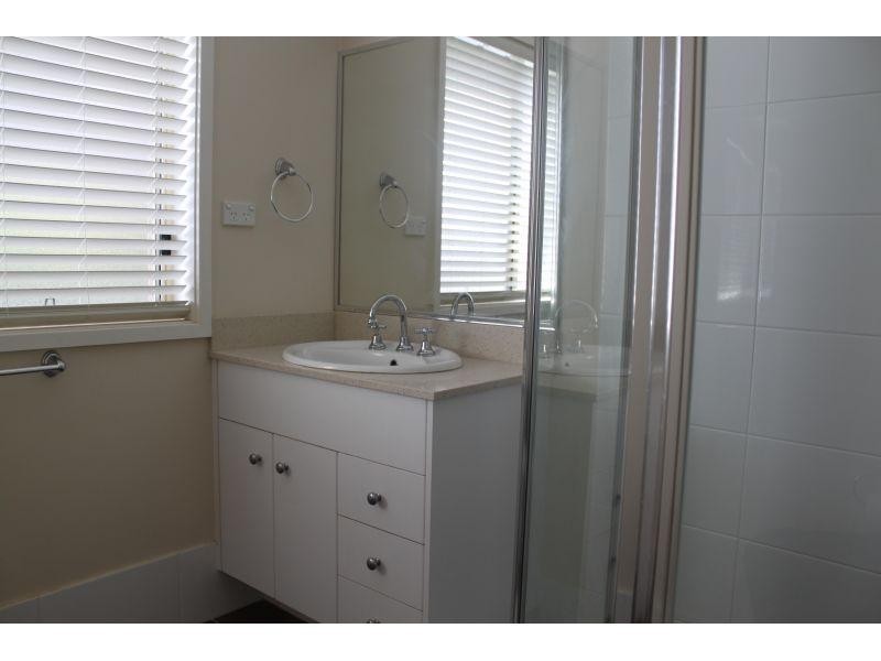 9 George Fuller Drive, Figtree NSW 2525