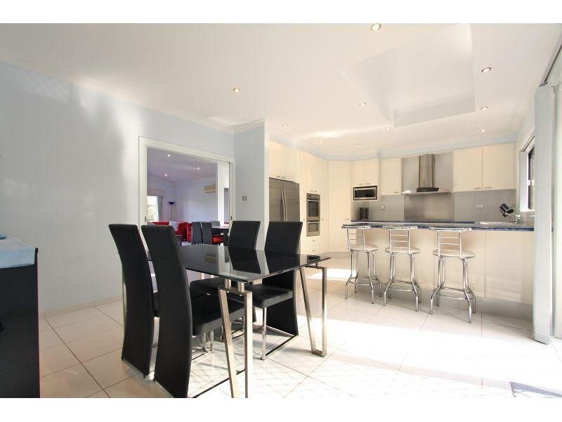 115 Koloona Avenue, Mount Keira NSW 2500