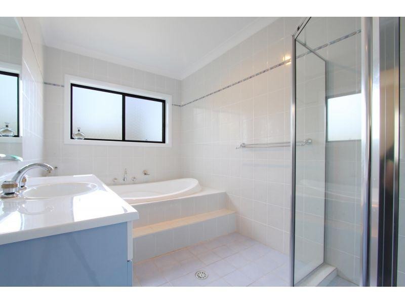 115 Koloona Avenue, Mount Keira NSW 2500