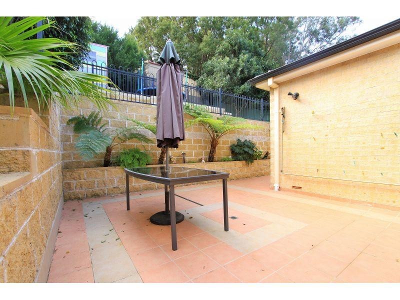 115 Koloona Avenue, Mount Keira NSW 2500