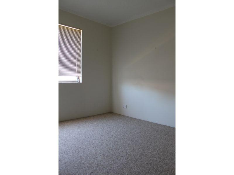 4/18 Robinson Street, Wollongong NSW 2500