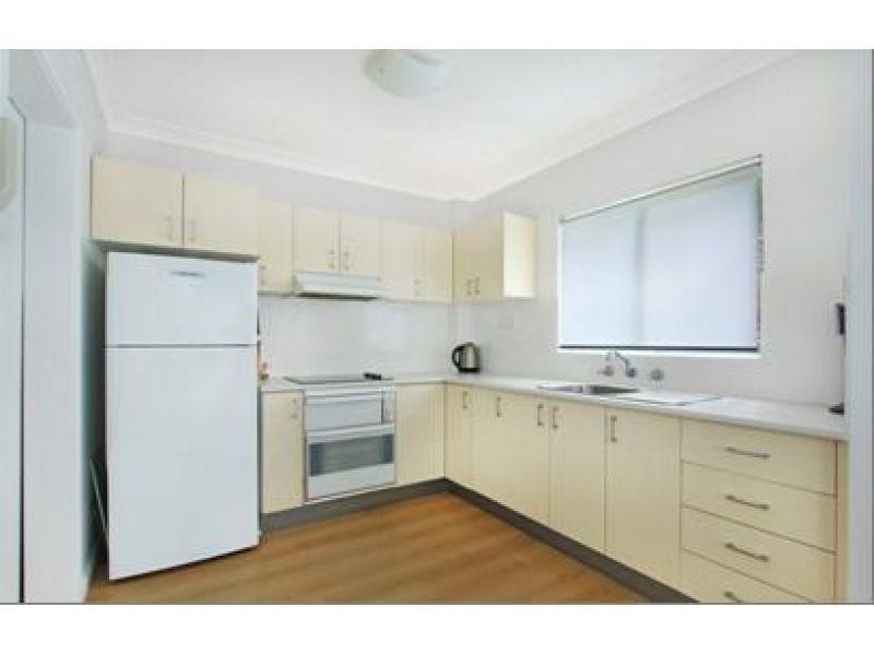 2/16 Kembla Street, North Wollongong NSW 2500