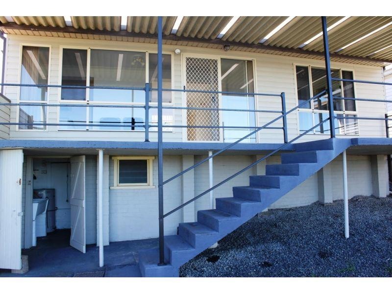 51 Northcliffe Drive, Lake Heights NSW 2502