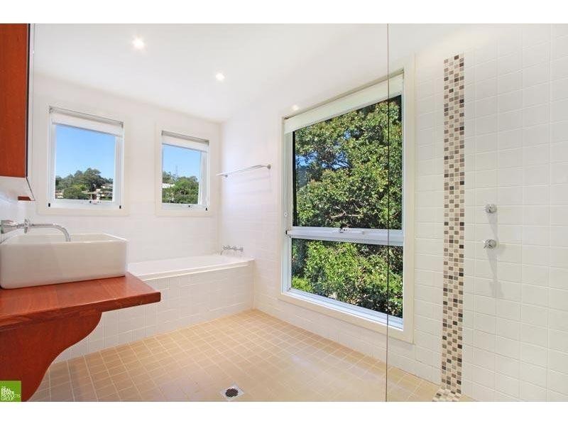 34 Sandalwood Road, Farmborough Heights NSW 2526