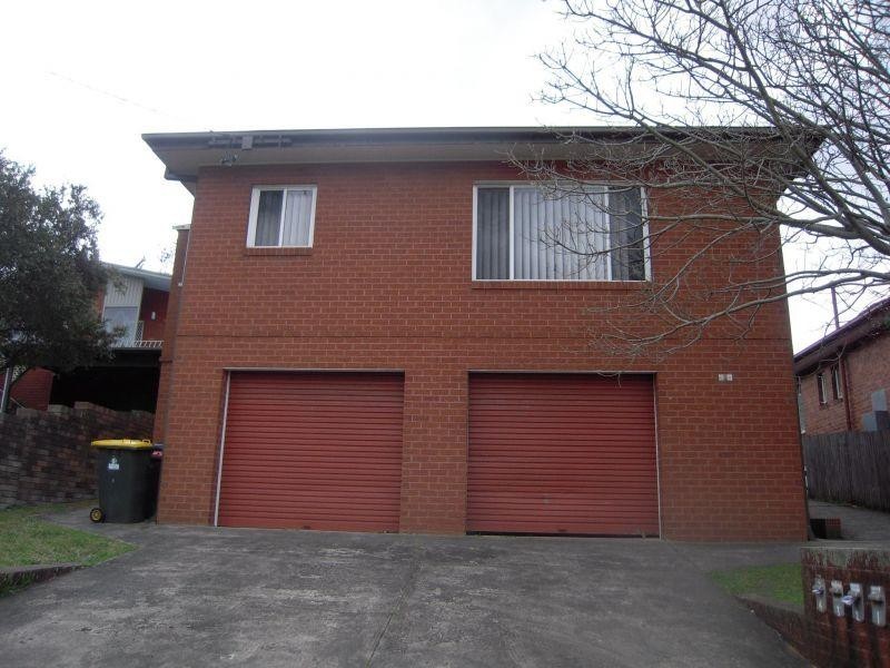 2/304 Gipps Road, Keiraville NSW 2500