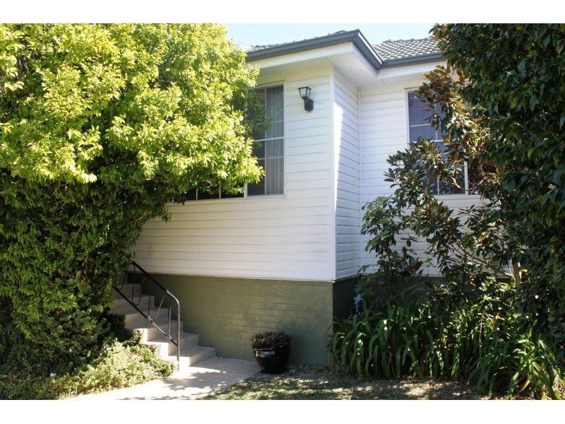 12 Mary Avenue, Figtree NSW 2525