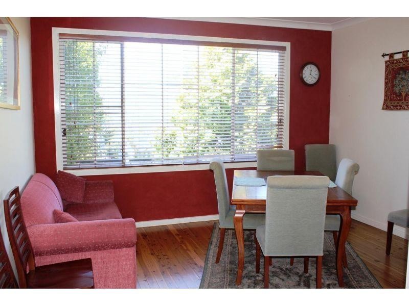 12 Mary Avenue, Figtree NSW 2525