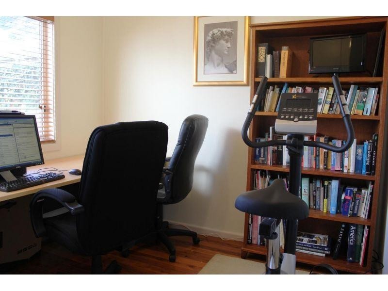 12 Mary Avenue, Figtree NSW 2525