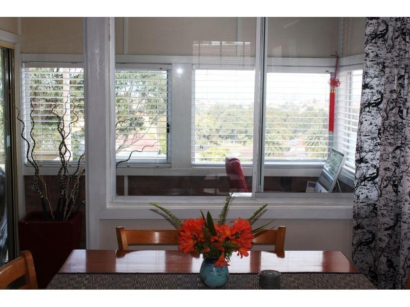 267 Flagstaff Road, Lake Heights NSW 2502